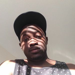 Meet your Posher, Charlc